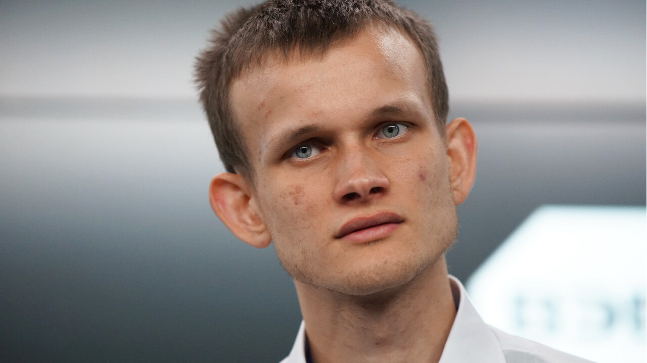 Vitalik Buterin di chuyển 8 triệu USD ETH