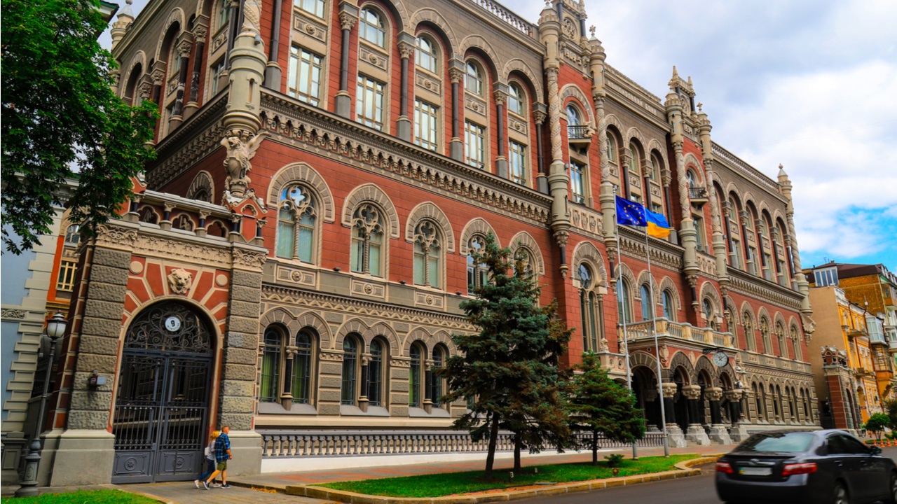 Ngân hàng Trung ương Ukraine tìm cách thuê nhà phát triển chuỗi khối