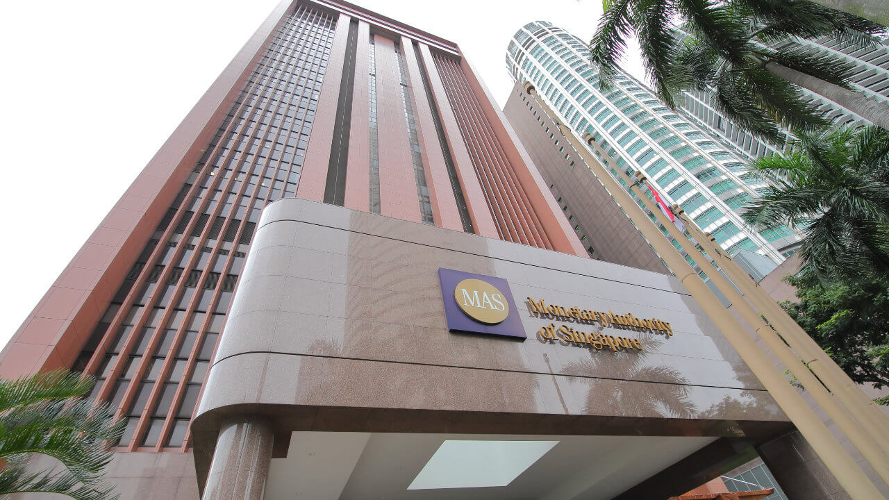 Sàn giao dịch tiền điện tử Binance ngừng giao dịch bằng đô la Singapore để tuân thủ quy định