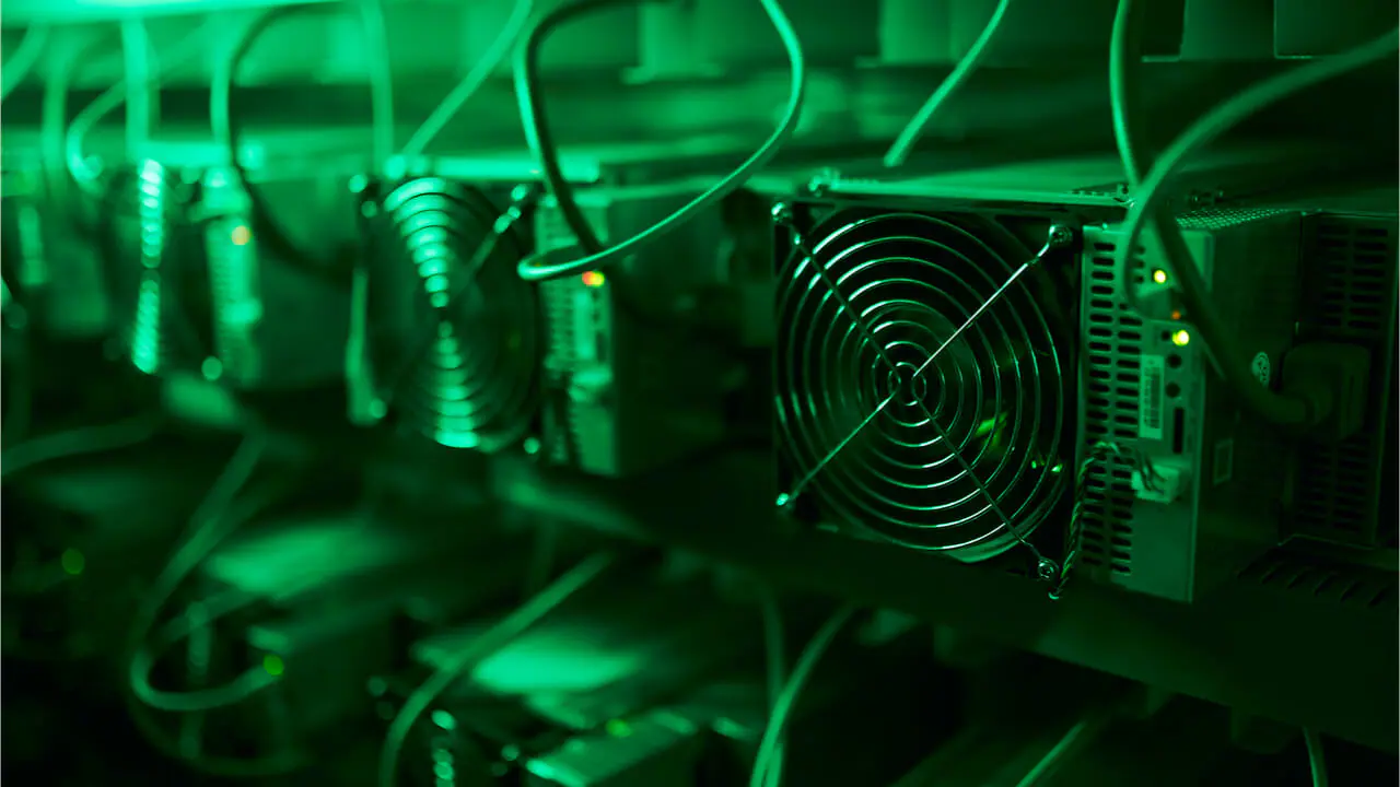 Sự tăng giá của BTC mang lại cuộc sống mới cho các giàn khai thác 5 năm tuổi - Bitcoin Hashrate tăng gần 20% kể từ tuần trước