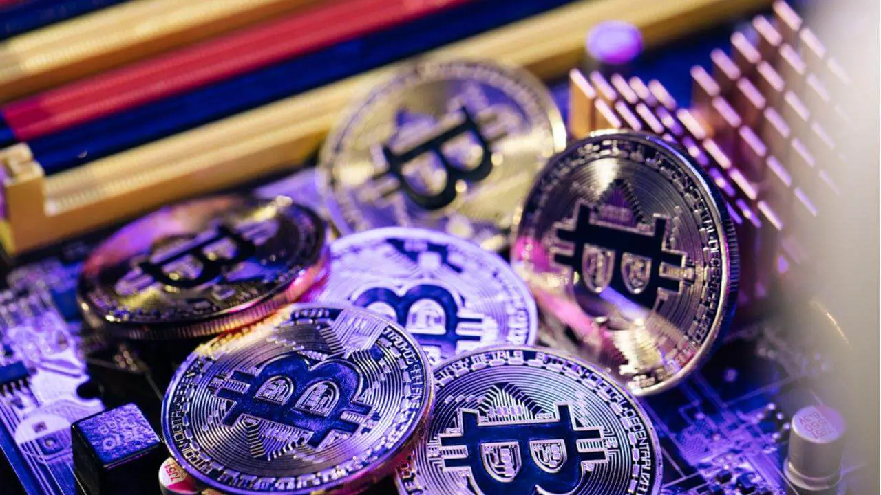 người giật dây