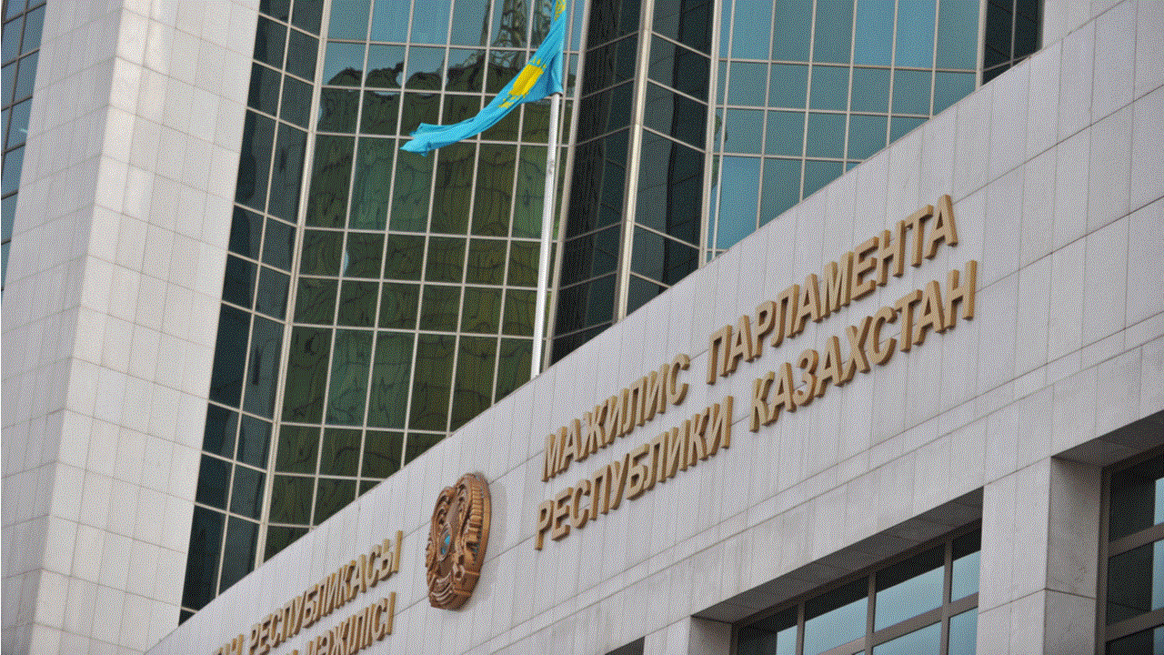Các nhà lập pháp ở Kazakhstan đề xuất đăng ký trang trại tiền điện tử, giá điện cao hơn cho thợ mỏ