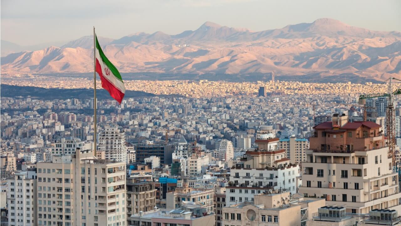 Iran thí điểm 'Tiền điện tử quốc gia', Luật Ngân hàng Trung ương sửa đổi