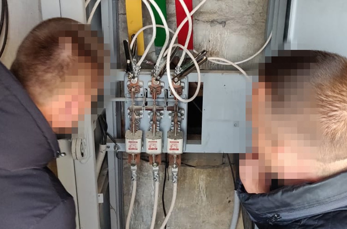 Giữa nguy cơ thâm hụt nguồn điện, Ukraine đóng cửa một trang trại tiền điện tử khác