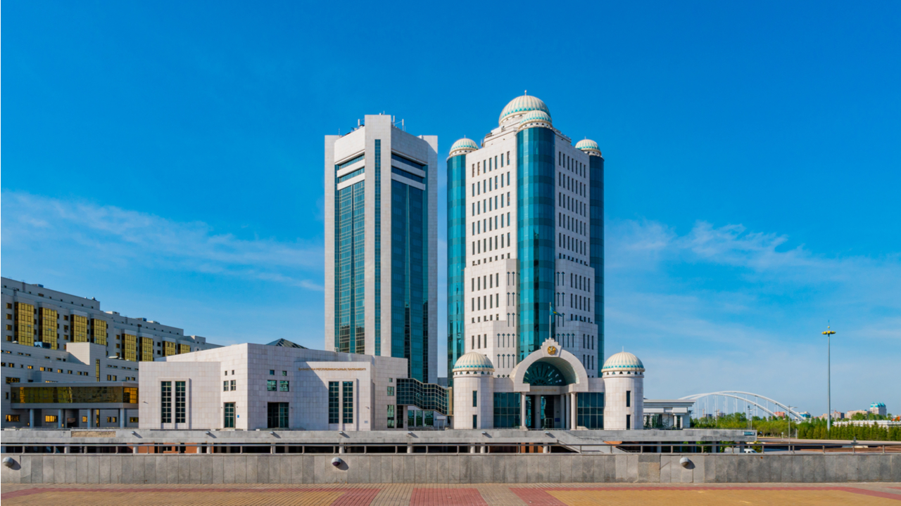 Thượng viện Kazakhstan thông qua luật áp dụng các nền tảng tiền điện tử để giám sát tài chính