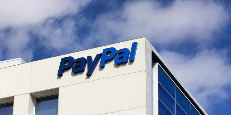 PayPal thuê Alex Chriss của Intuit làm CEO và chủ tịch mới