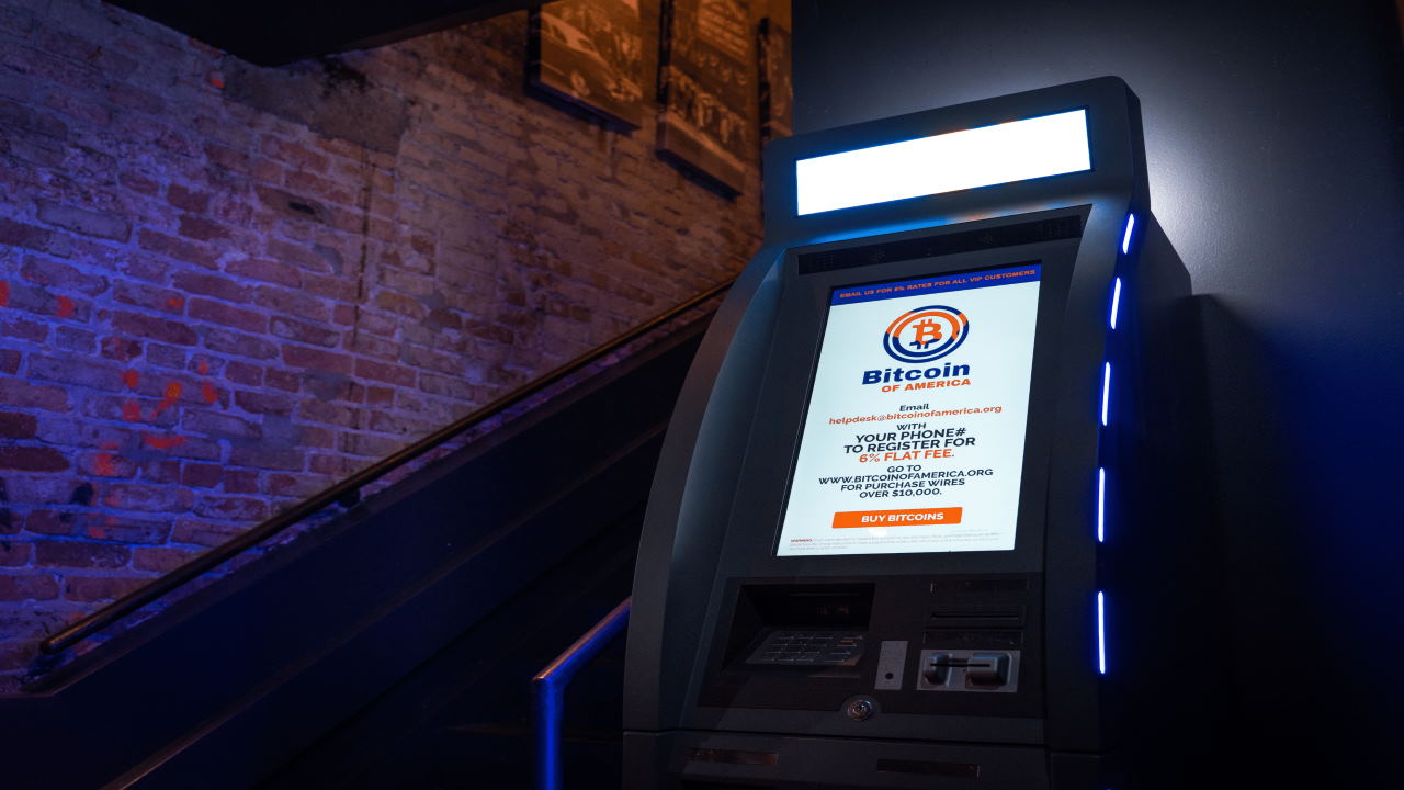 Tương lai của cuộc sống về đêm là đây: Bitcoin của Mỹ thêm máy ATM Bitcoin vào quận Joy Chicago 3