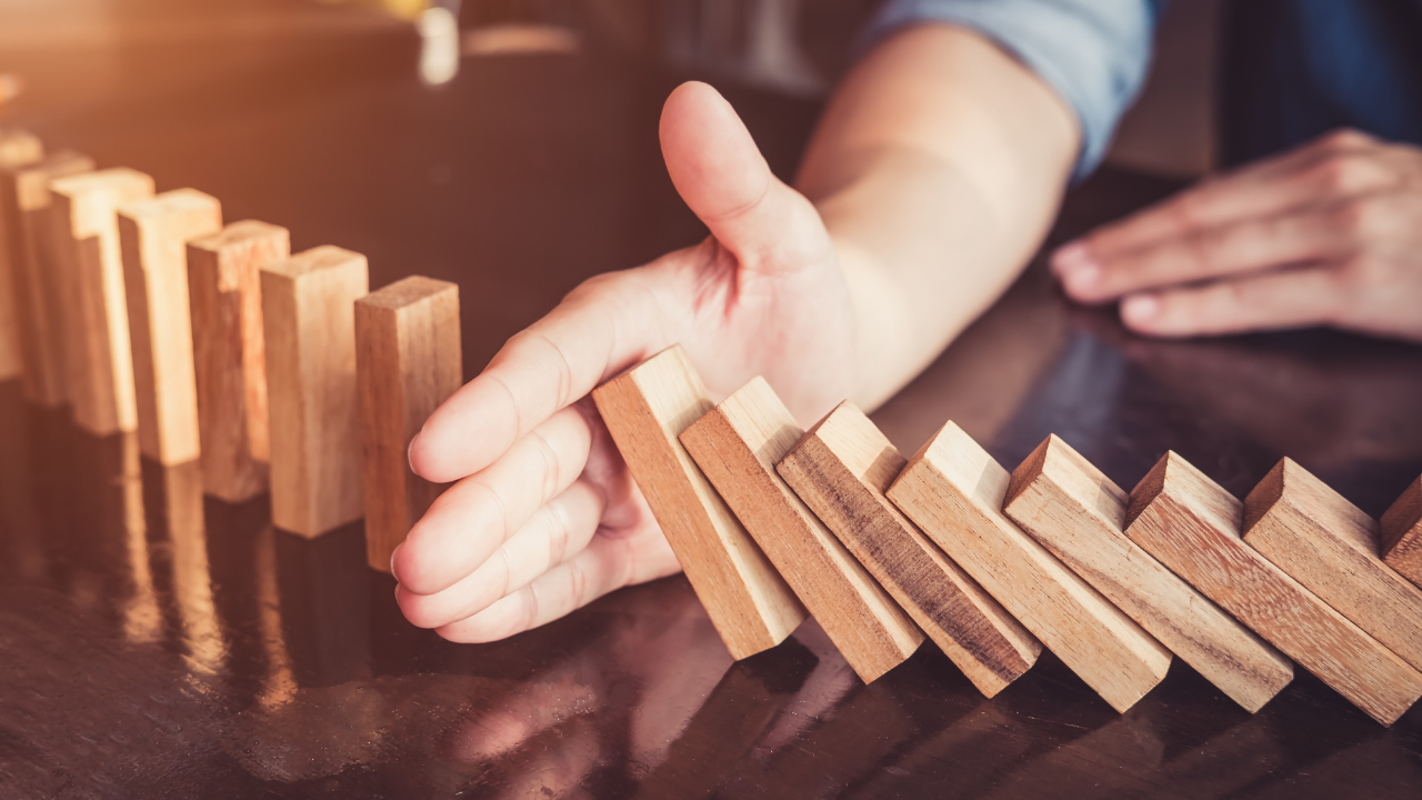 Mô hình hình nến ngôi sao buổi sáng tăng giá của AAVE có thể thấy động thái này tiếp theo - Tin Tức Bitcoin - Cập Nhật Tin Tức Coin Mới Nhất 24/7 2025