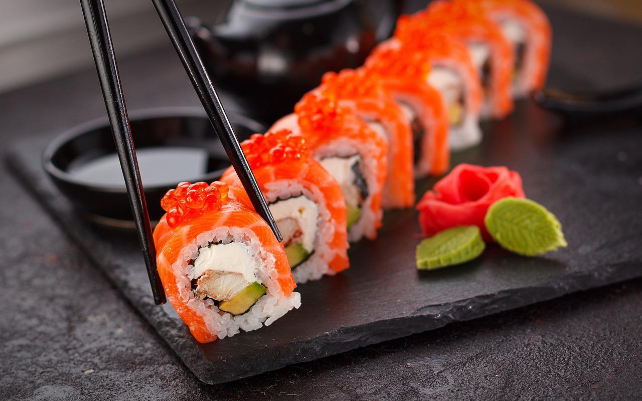 Hình Nền Sushi Nhật Bản điện Thoại Di động Hình Nền HD và Nền Cờ đẹp sushi  gourmet tây để Tải Xuống Miễn Phí  Lovepik