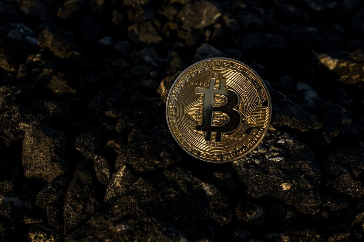 Bitcoin [BTC]: Các thợ mỏ có thể đang đầu hàng, nhưng đó có phải là tất cả - Tin Tức Bitcoin 2024