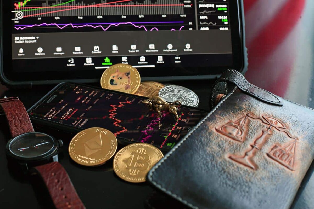 Dogecoin có thoát khỏi bẫy Bitcoin không?