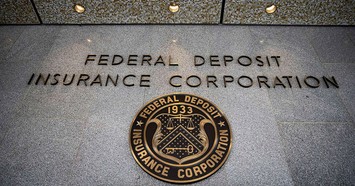 FDIC phủ nhận việc yêu cầu người mua Signature Bank dừng hoạt động crypto