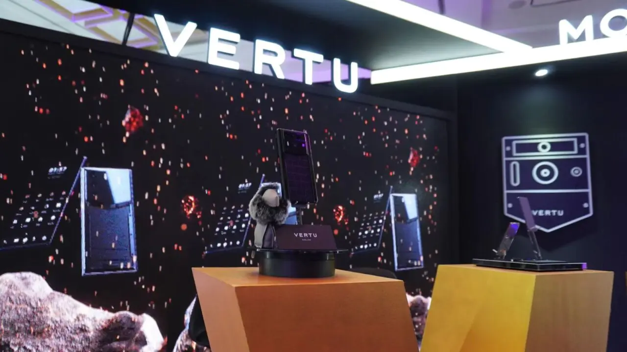 METAVERTU 2 by VERTU: Hệ sinh thái ứng dụng phi tập trung - Tin Tức Bitcoin - Cập Nhật Tin Tức Coin Mới Nhất 24/7 2025 Chiếc điện thoại Vertu