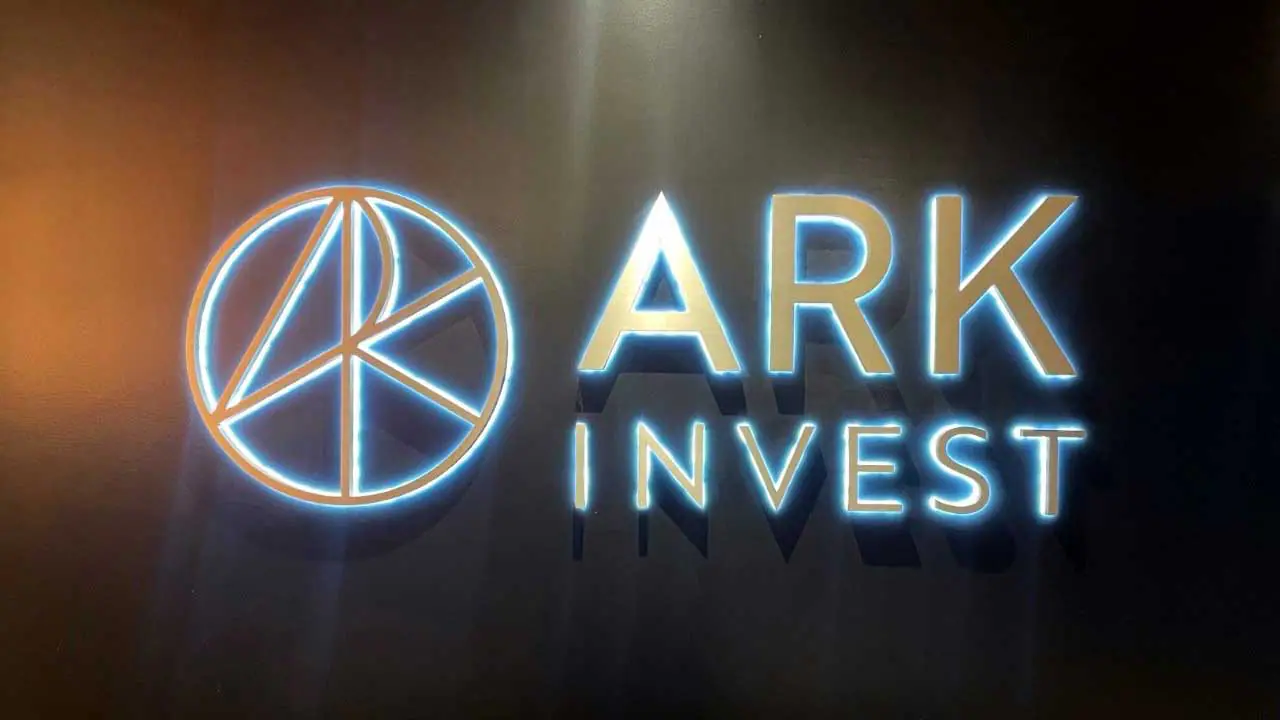 Ark Invest tiếp tục bán GBTC 