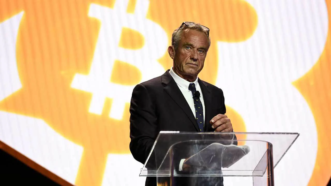 Robert F Kennedy Jr sẽ mua 4 triệu Bitcoin - Tin Tức Bitcoin - Cập Nhật Tin Tức Coin Mới Nhất 24/7 2025 Robert F Kennedy Jr sẽ mua 4 triệu Bitcoin