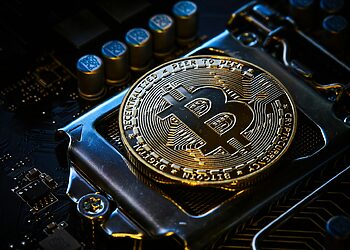 Nỗ lực thất bại của Bitcoin để duy trì trên 100.000 USD: Phân tích sâu về động lực thị trường